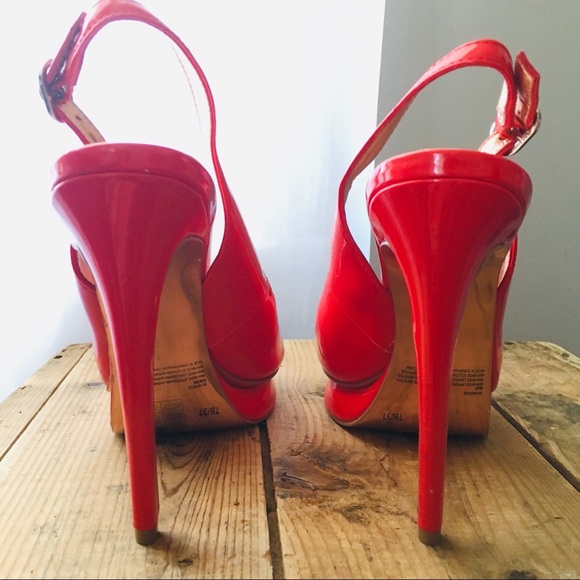 Siren-Red BCBGeneration Stilettos! - Picture 4 of 8